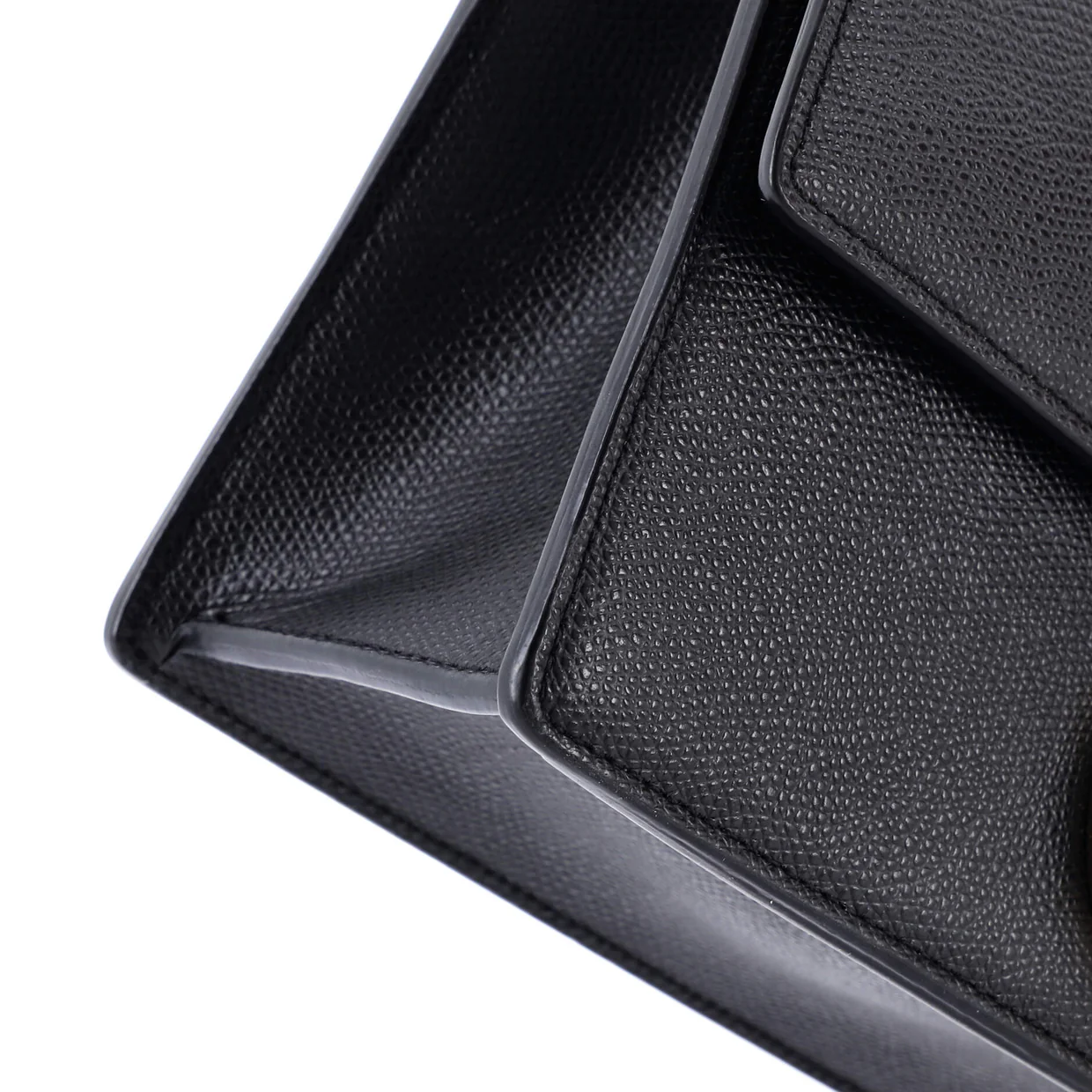 30 Montaigne Chain Flap Bag Leather - Deep Luxury