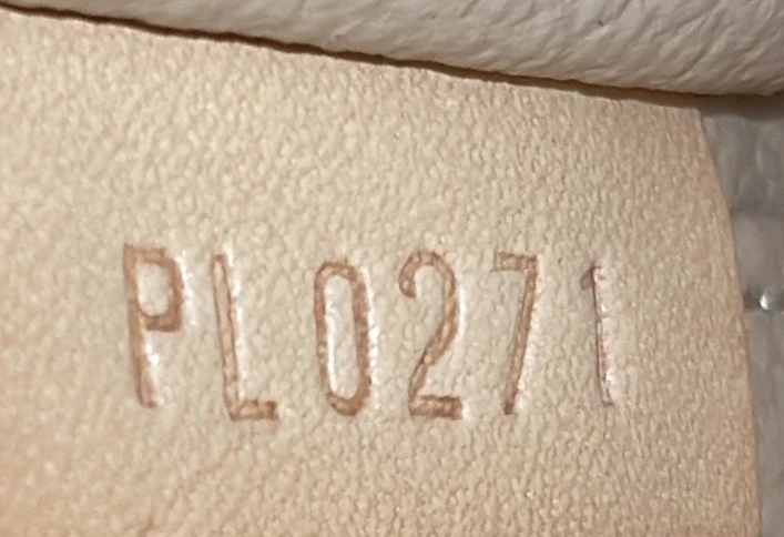 Nice Vanity Case Monogram Canvas Mini - Deep Luxury