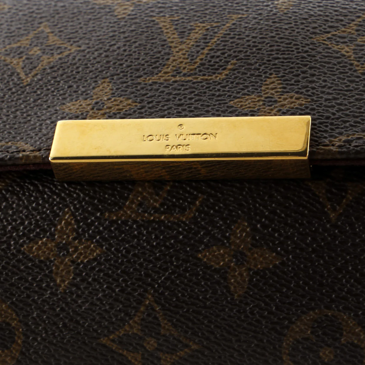 Favorite Handbag Monogram Canvas MM - Deep Luxury