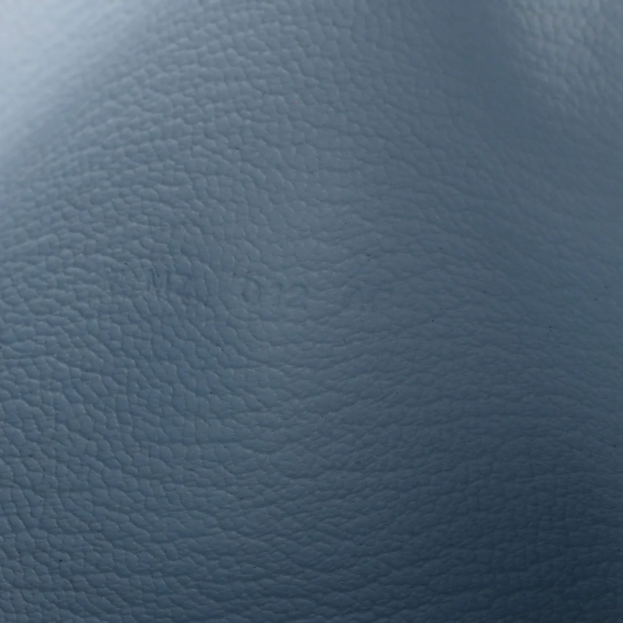 Kelly Pocket Compact Wallet Chevre Mysore - Deep Luxury