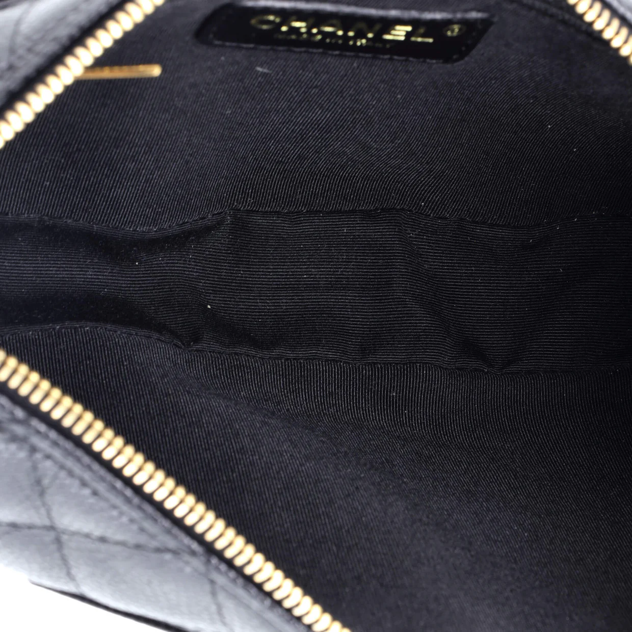 Timeless CC Chain Shoulder Bag Quilted Caviar Medium - Deep Luxury