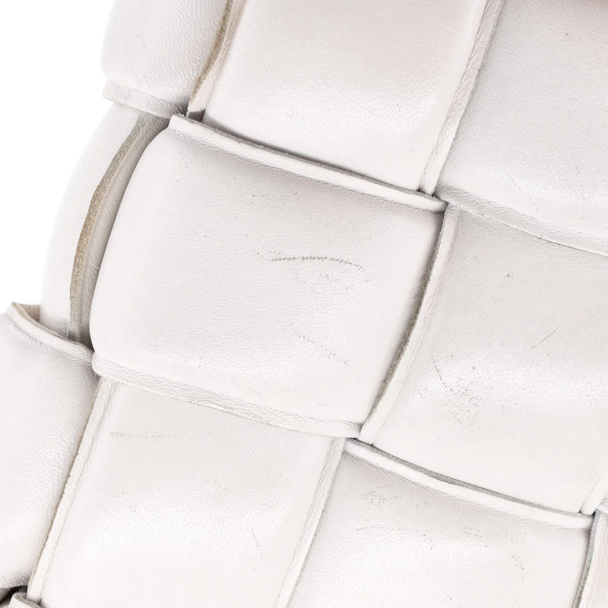 Cassette Chain Crossbody Bag Padded Maxi Intrecciato Leather - Deep Luxury