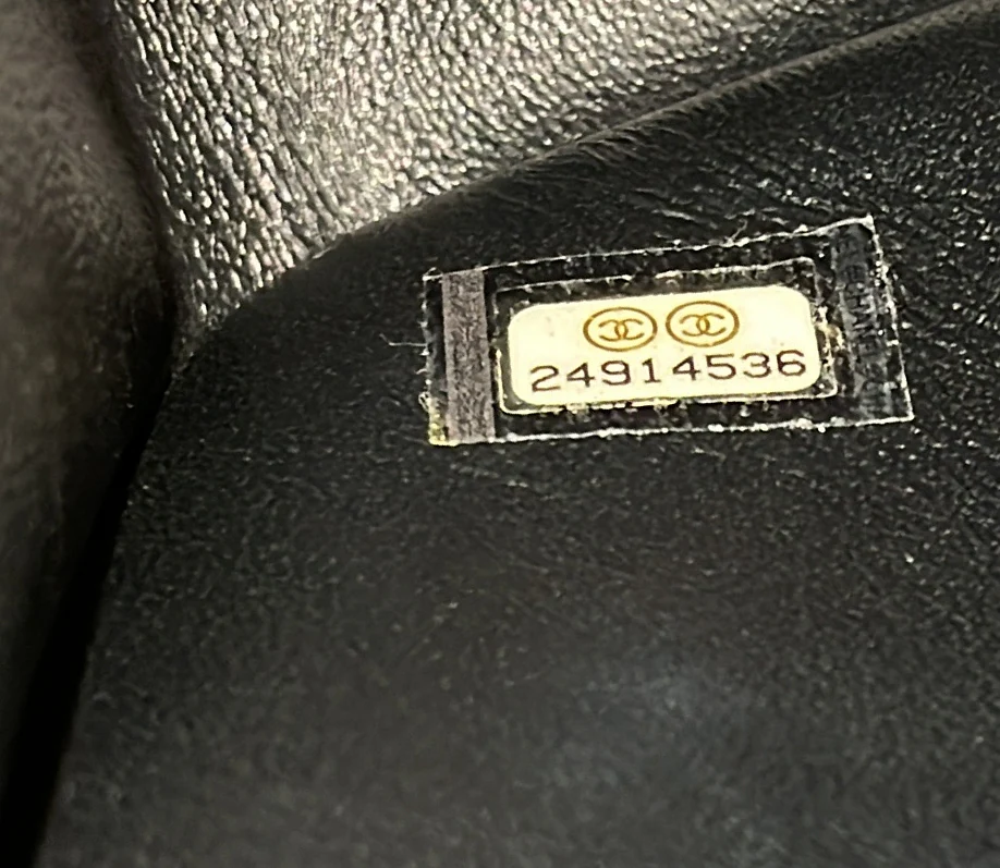 Classic Double Flap Bag Quilted Iridescent Caviar Jumbo - Deep Luxury