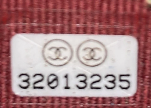 CC in Love Heart Chain Necklace Zip Coin Purse Quilted Lambskin - Deep Luxury