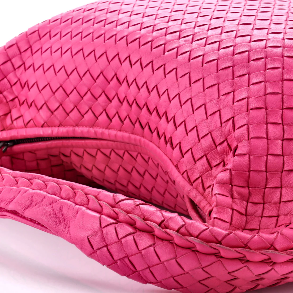 Veneta Hobo Intrecciato Nappa Medium - Deep Luxury