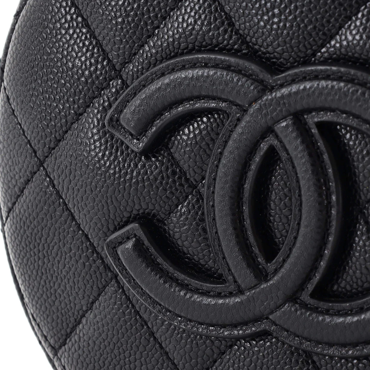 Round Vanity With Chain Quilted Caviar Small - Deep Luxury