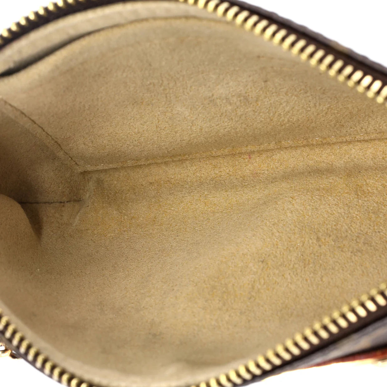 Milla Pochette Monogram Canvas MM - Deep Luxury