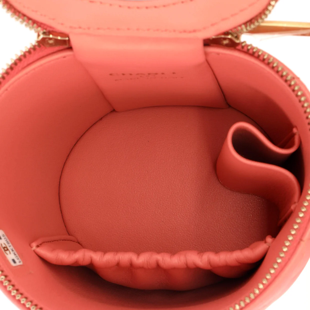 Afternoon Tea Vanity Bucket Bag Quilted Lambskin - Deep Luxury