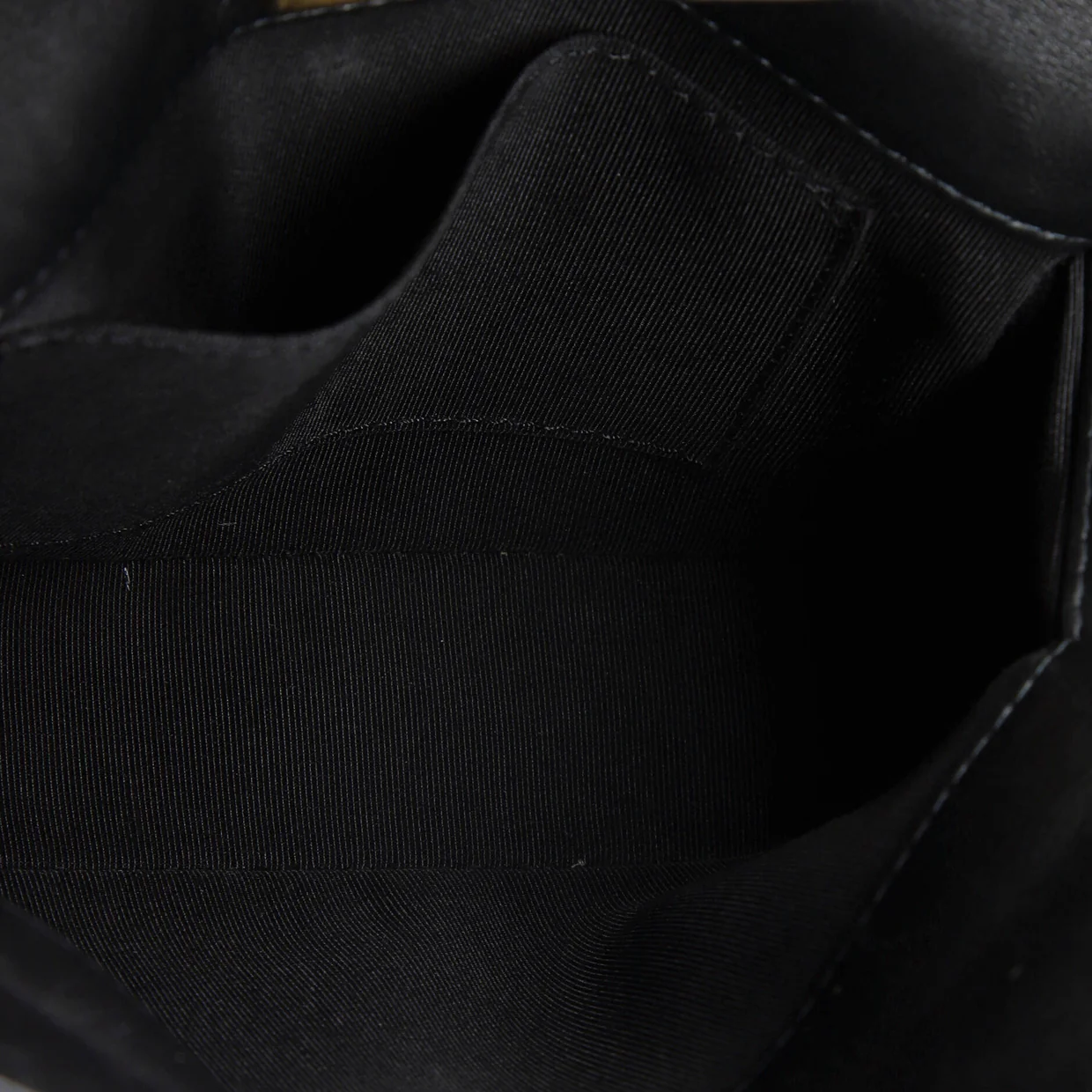 Rock the Corner Minaudiere Chevron Calfskin - Deep Luxury