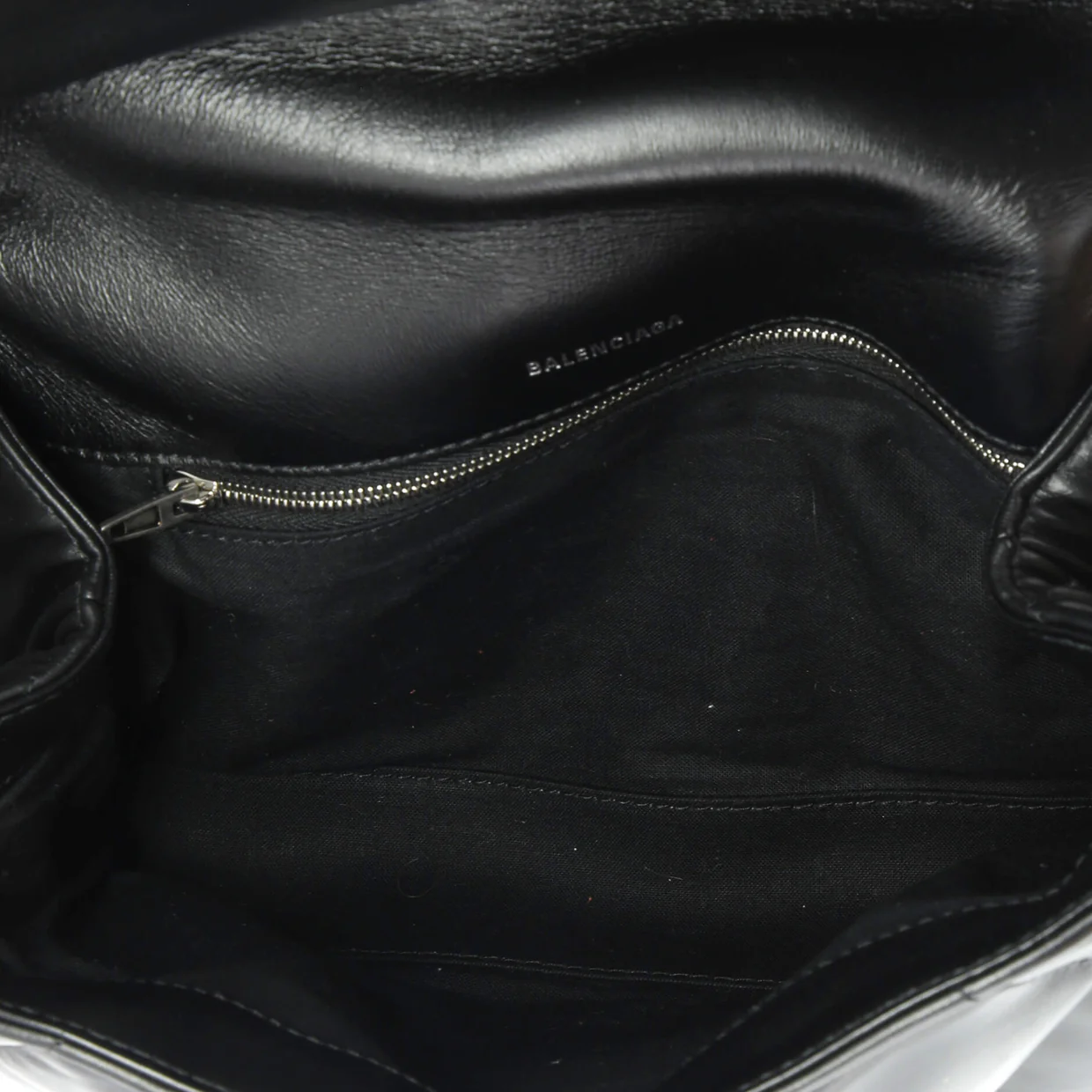 Touch Clutch Quilted Puffy Leather Medium - Deep Luxury
