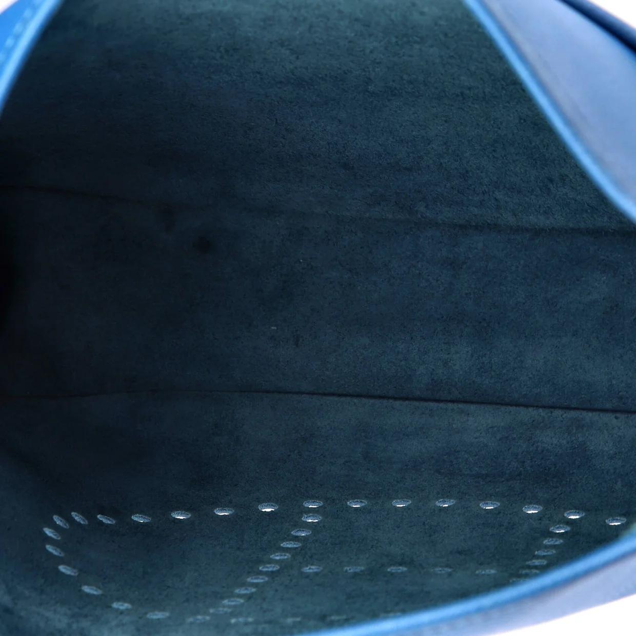 Evelyne Bag Gen III Epsom PM - Deep Luxury