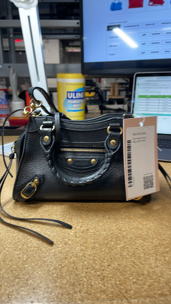 City Classic Studs Bag Leather Mini - Deep Luxury