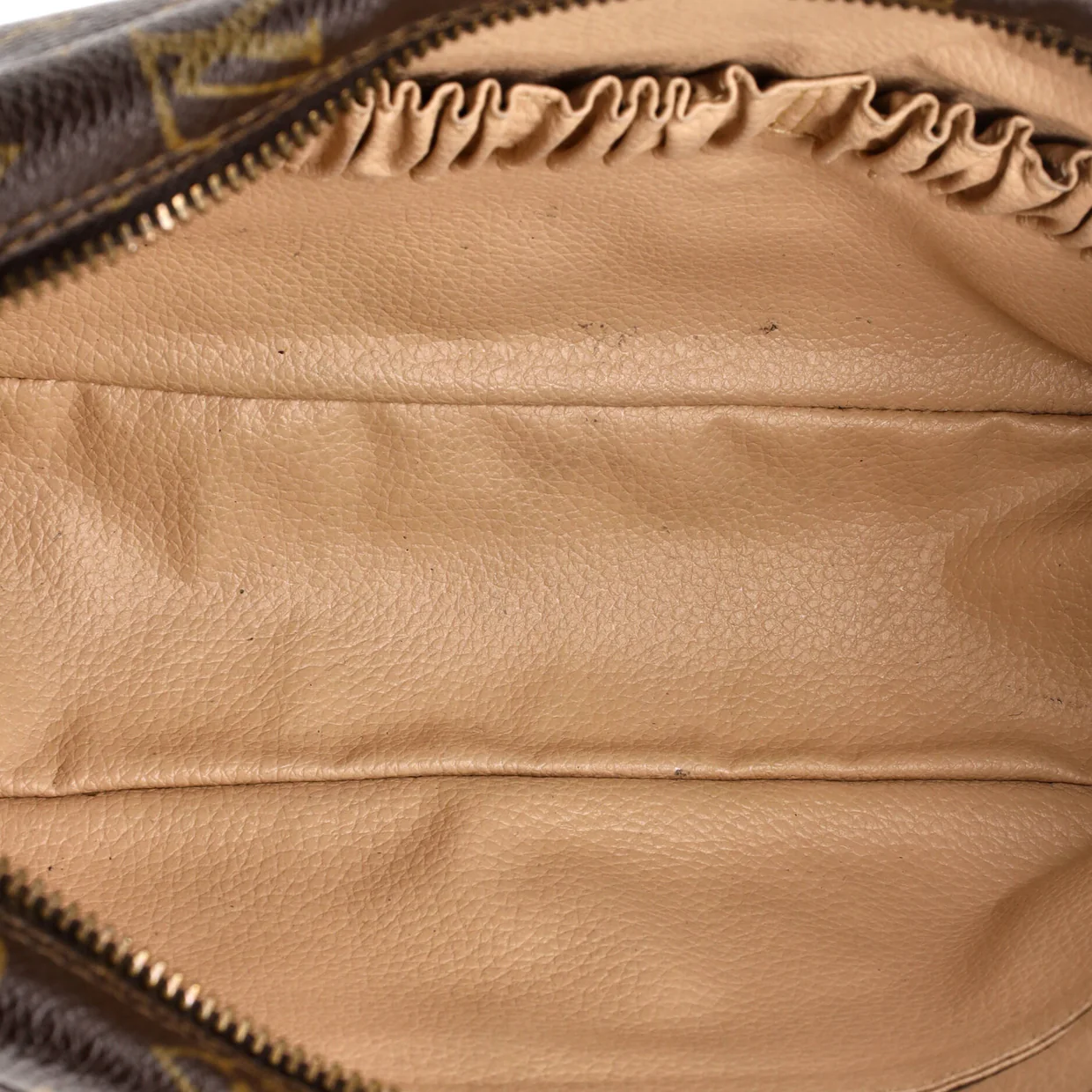 Trousse Toiletry Pouch Monogram Canvas 28 - Deep Luxury
