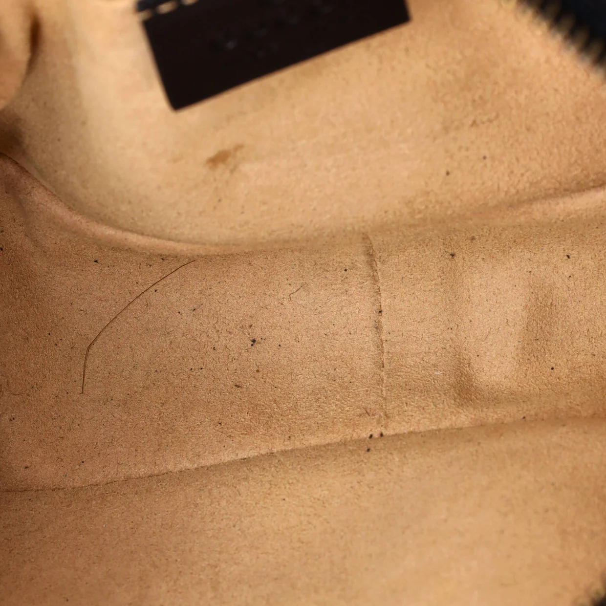 GG Marmont Shoulder Bag Matelasse Leather Mini - Deep Luxury