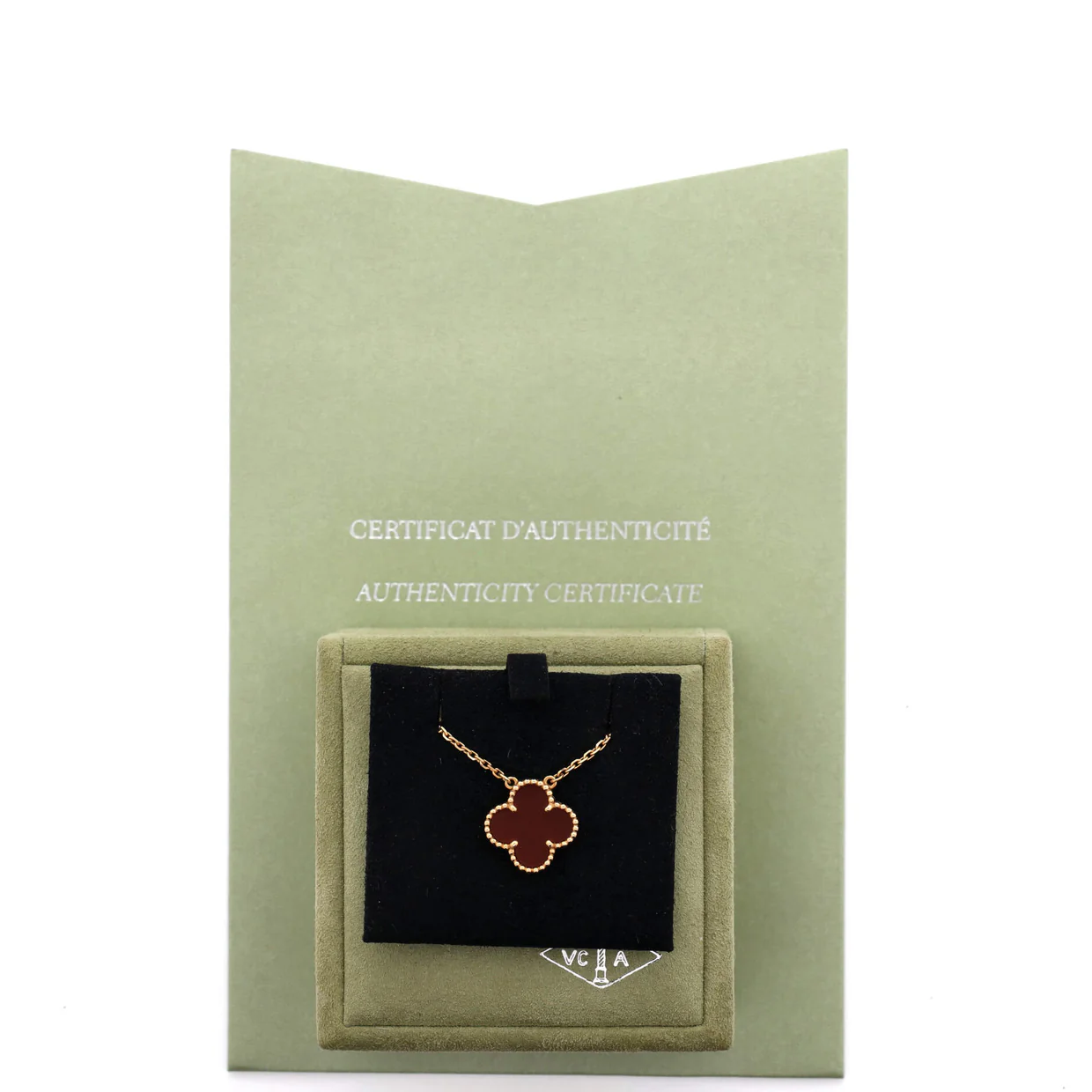 Vintage Alhambra Pendant Necklace 18K Yellow Gold and Carnelian - Deep Luxury