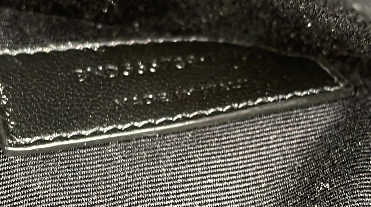 Uptown Pouch Leather - Deep Luxury