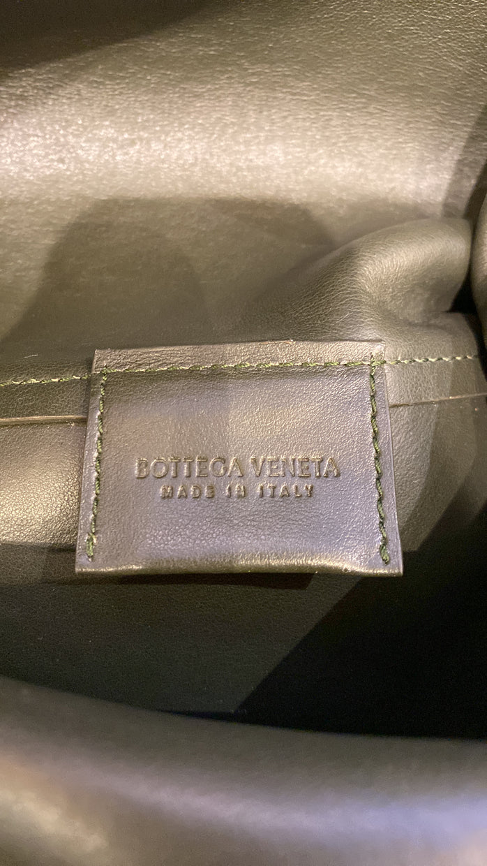 Point Shoulder Bag Leather Medium - Deep Luxury