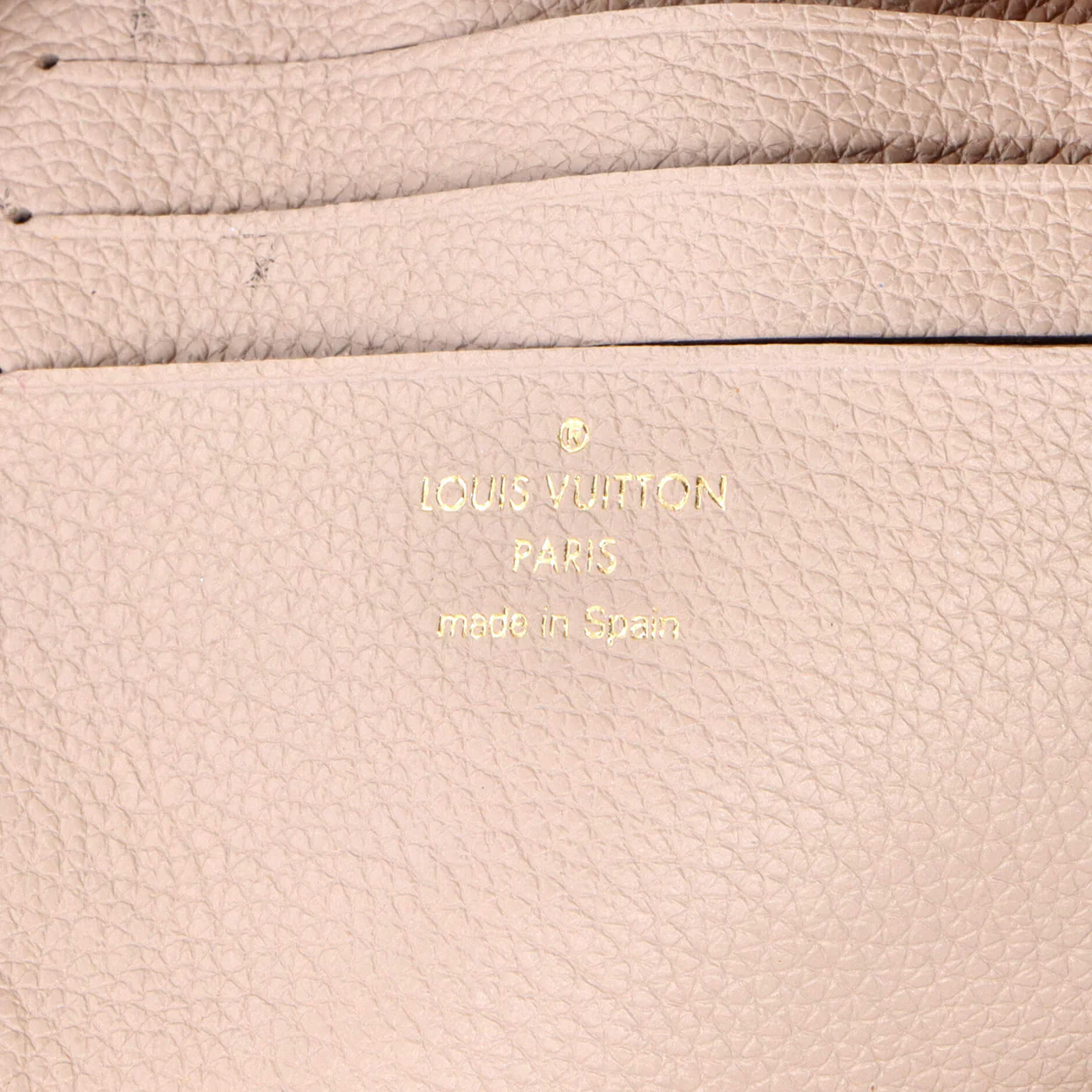 Lockme Bucket Bag Leather Nano - Deep Luxury