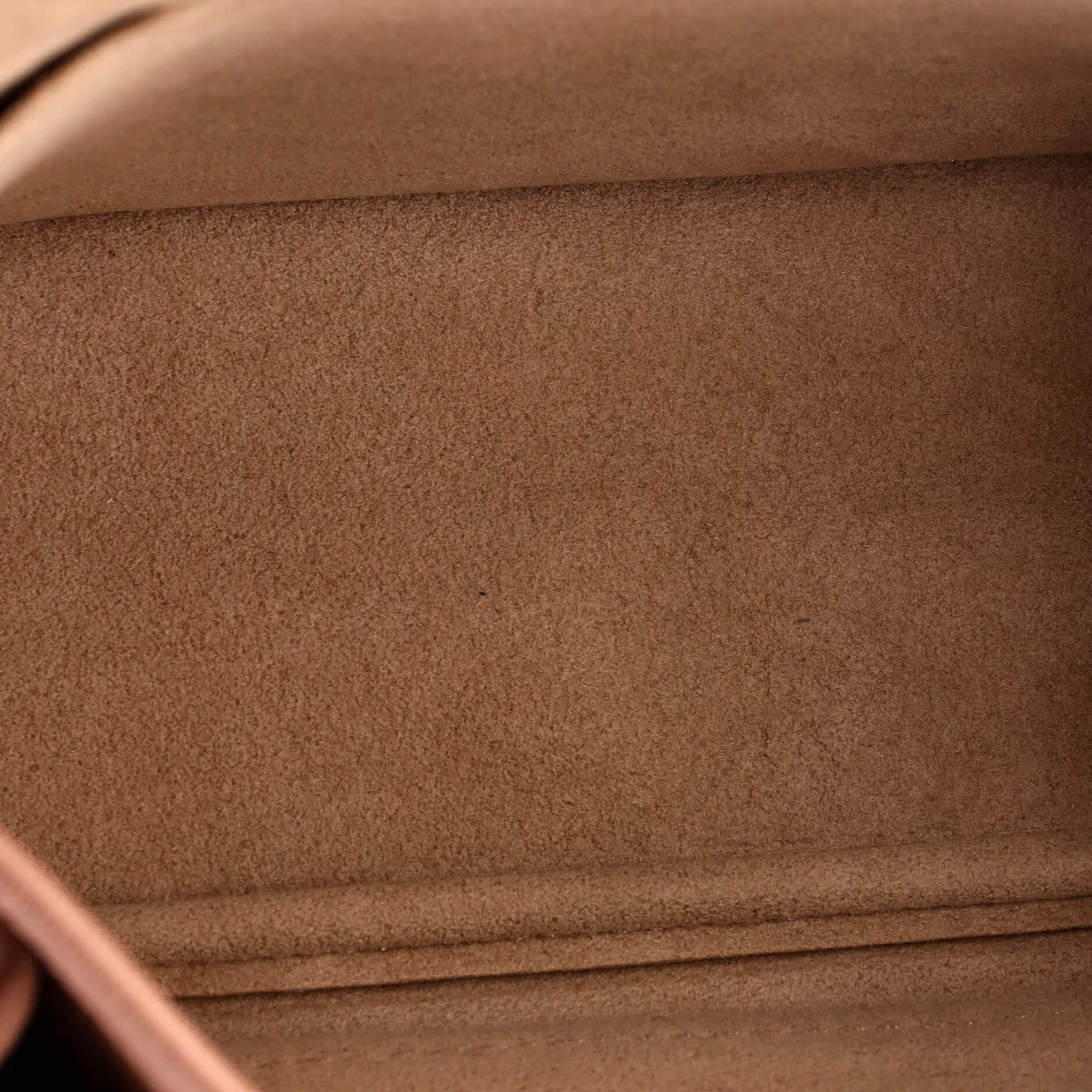 Lockme Chain Bag Leather - Deep Luxury