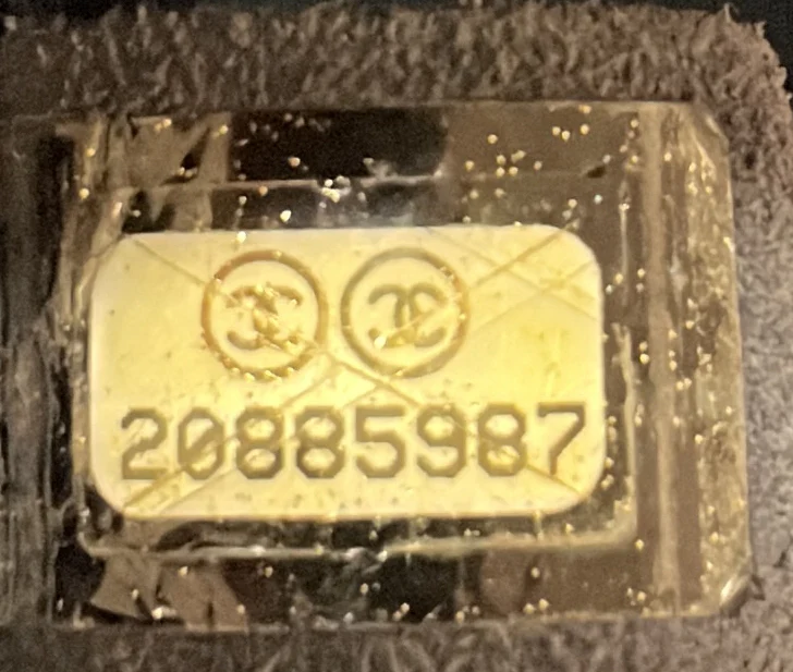 Camera Case Flap Bag Quilted Caviar Medium - Deep Luxury