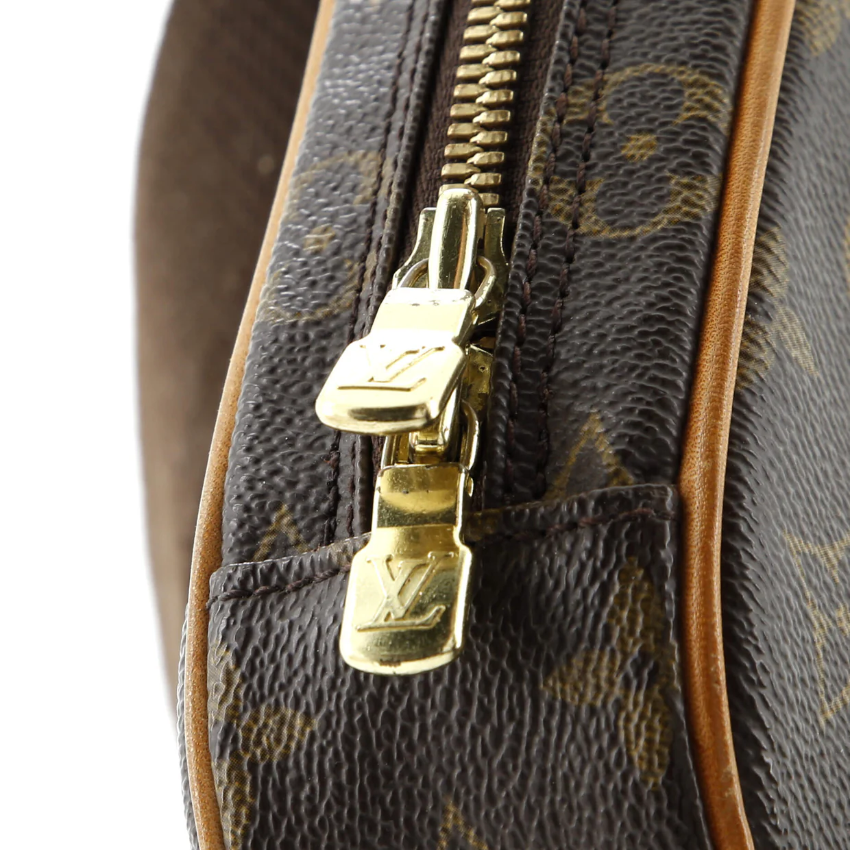 Pochette Gange Monogram Canvas - Deep Luxury