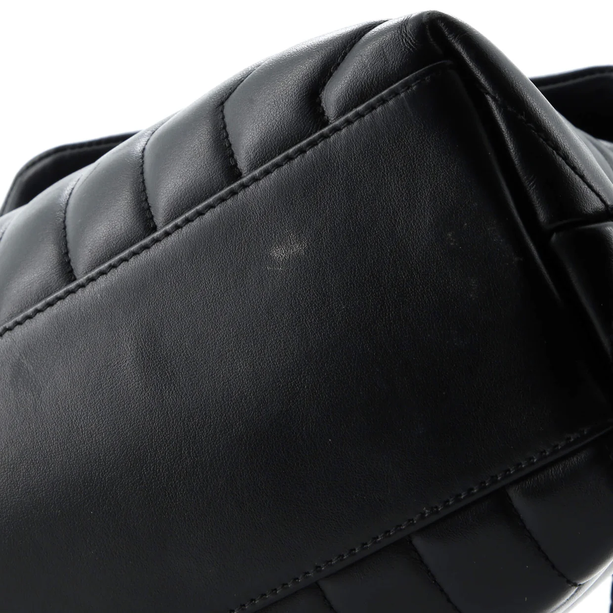 Loulou Shoulder Bag Matelasse Chevron Leather Medium - Deep Luxury