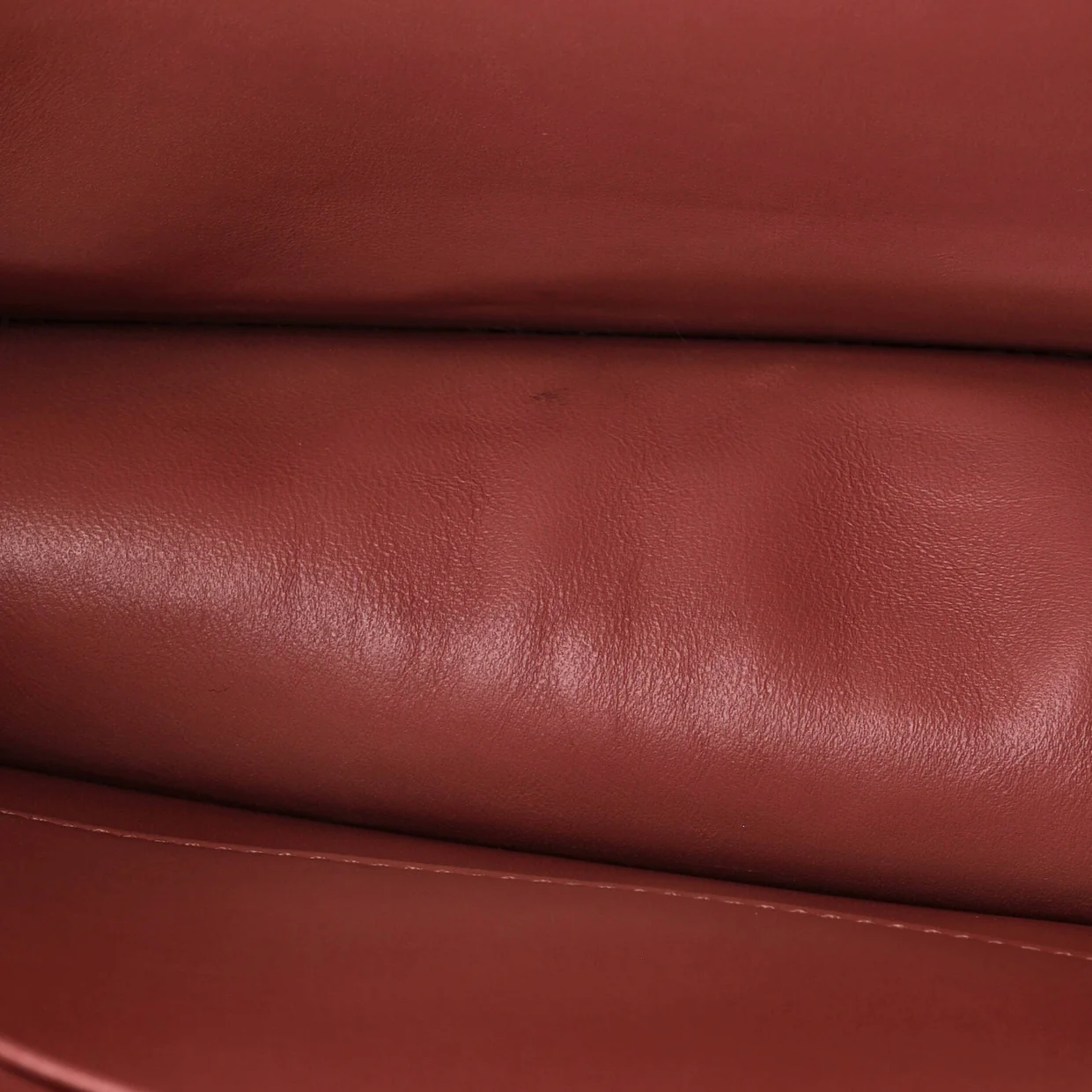 30 Montaigne Flap Bag Gradient Leather - Deep Luxury