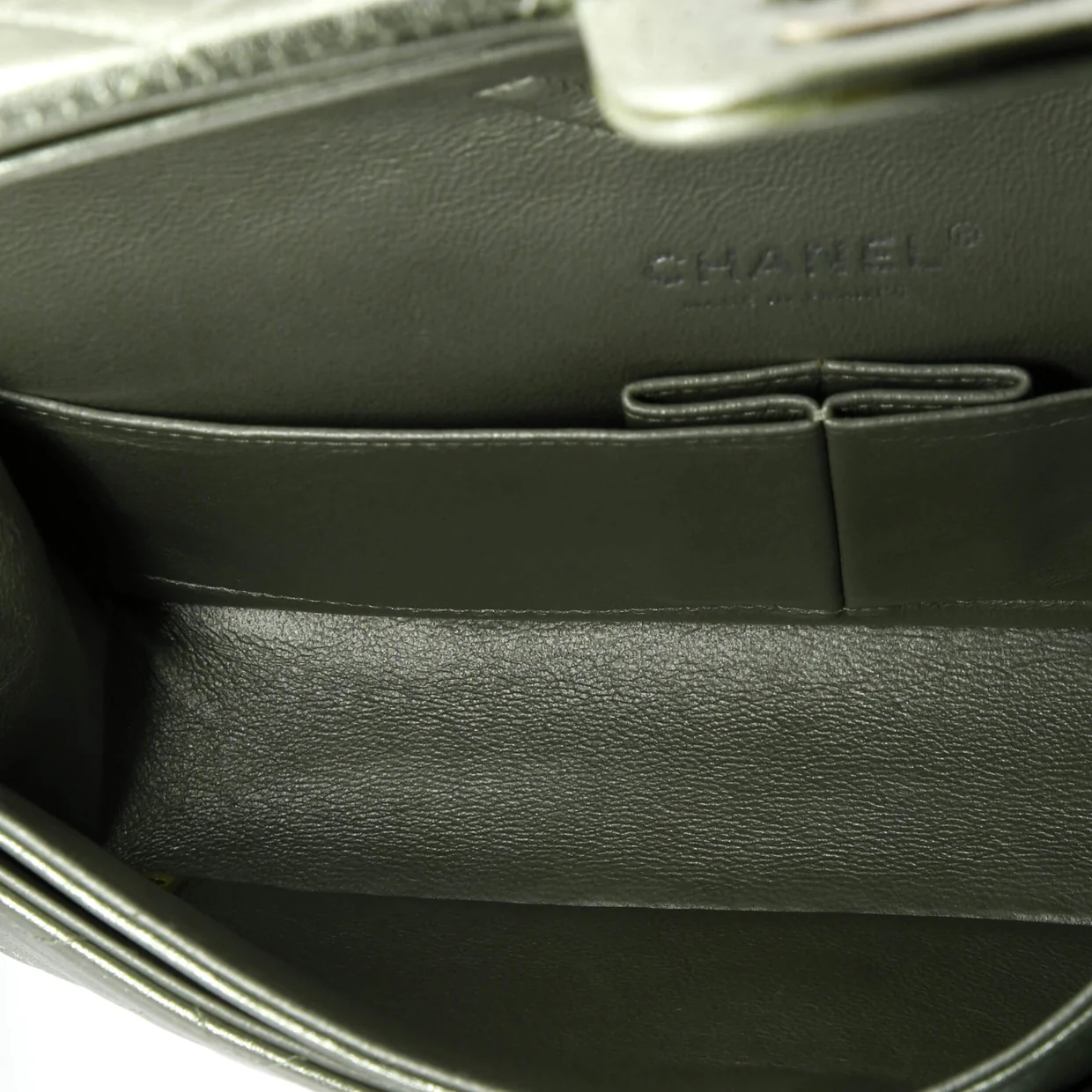 Classic Double Flap Bag Quilted Metallic Calfskin Medium - Deep Luxury