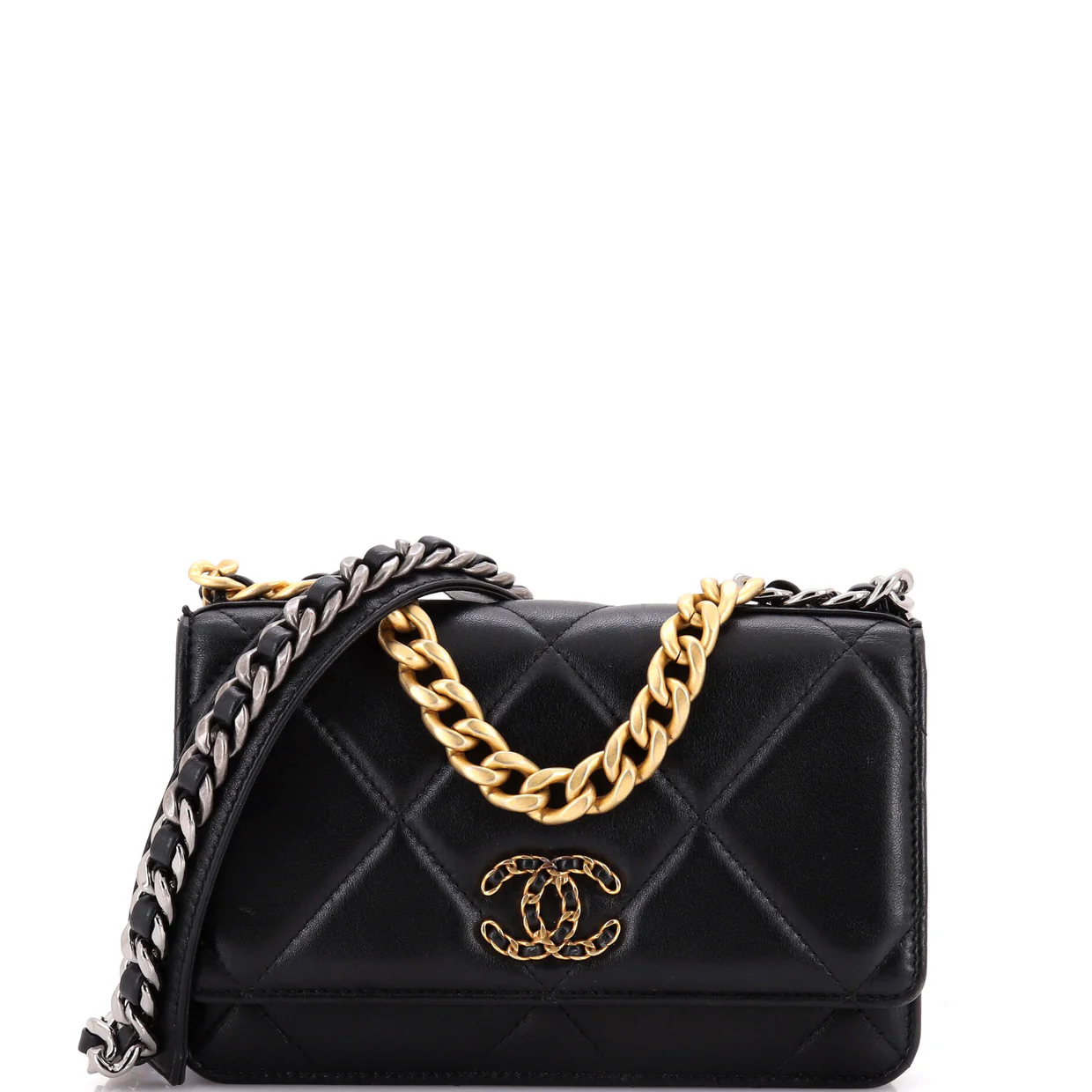 19 Wallet on Chain Quilted Lambskin - Deep Luxury