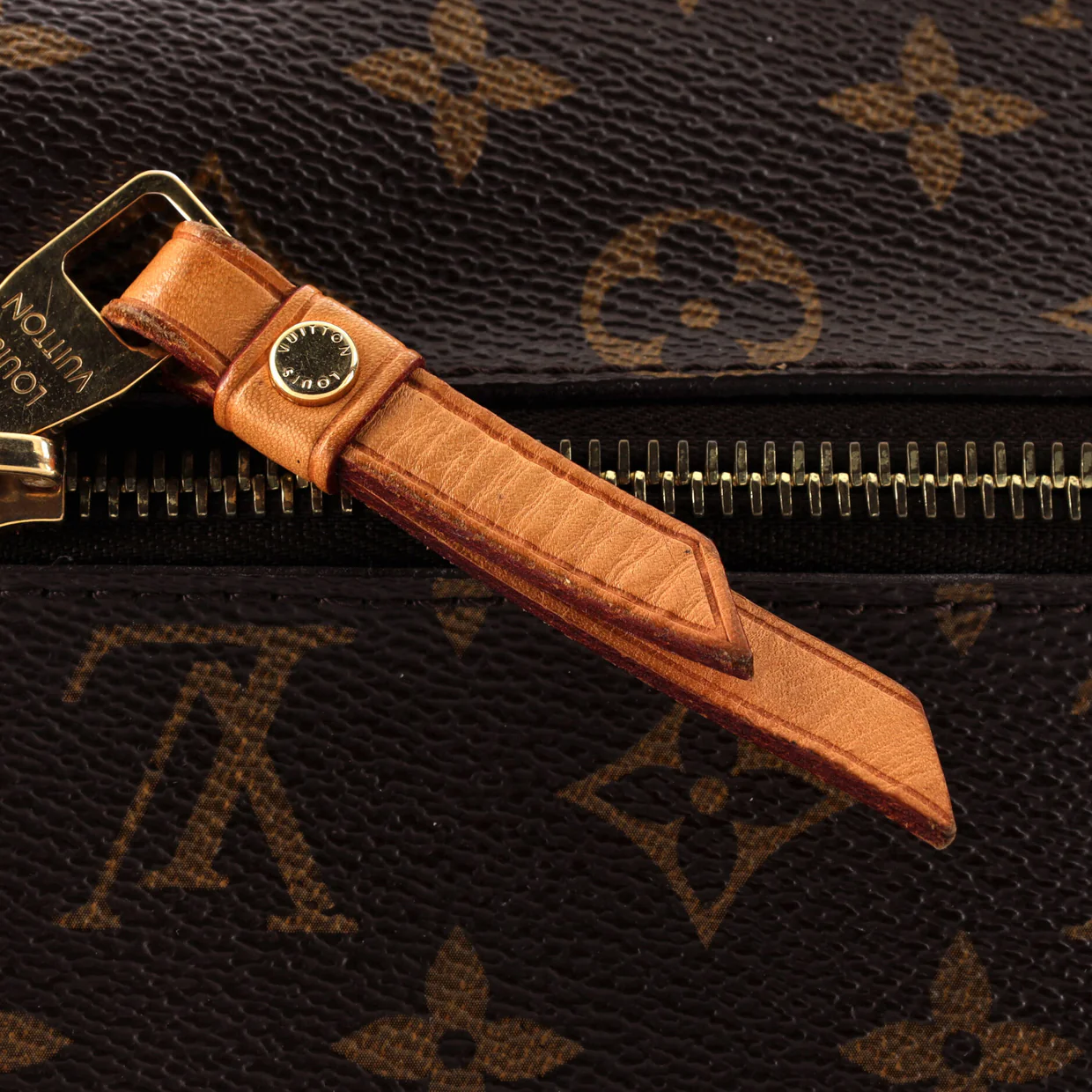 Pochette Metis Monogram Canvas - Deep Luxury