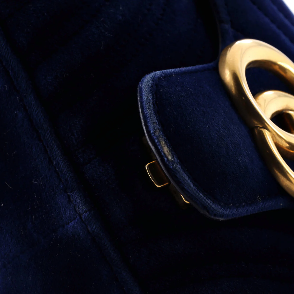 GG Marmont Flap Bag Matelasse Velvet Small - Deep Luxury