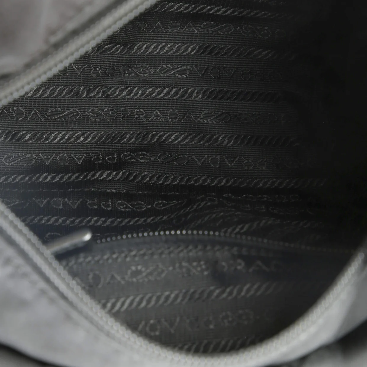 Buckle Messenger Bag Tessuto Small - Deep Luxury