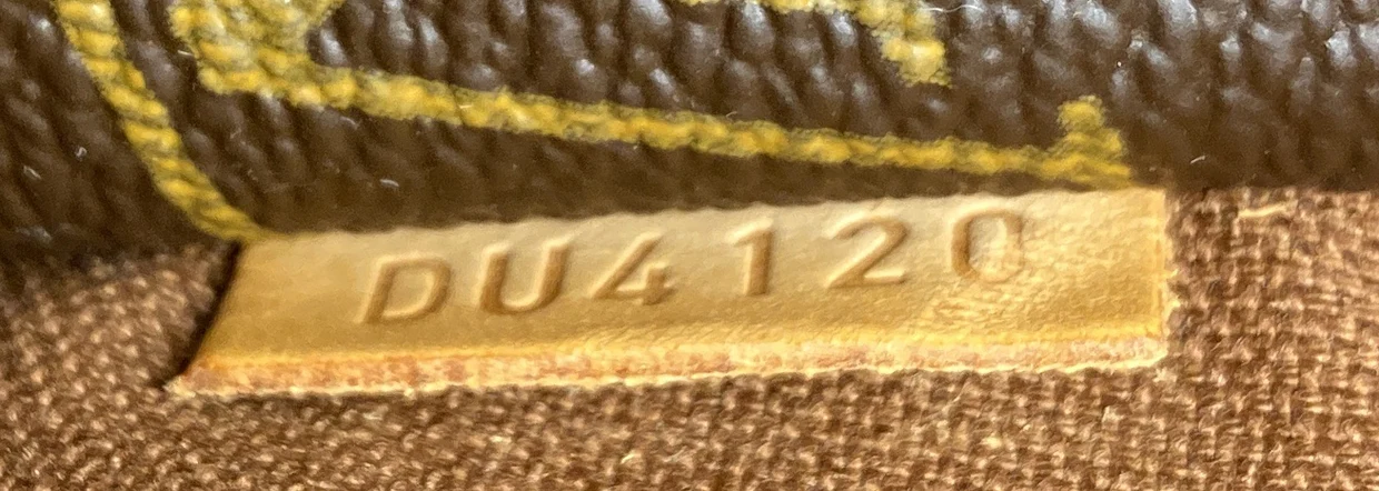 Totally Handbag Monogram Canvas PM - Deep Luxury