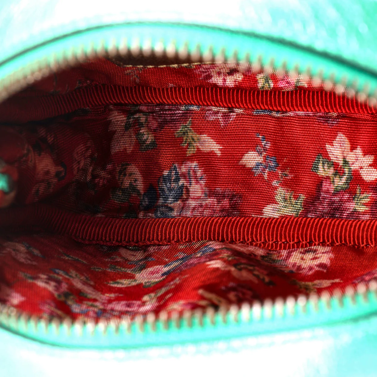 Trapuntata Camera Shoulder Bag Quilted Laminated Leather Mini - Deep Luxury