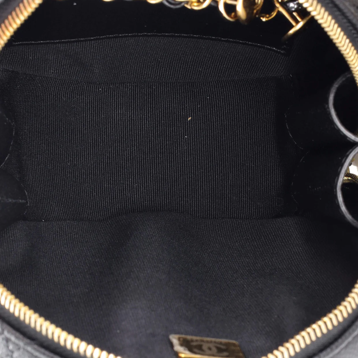 Round Vanity With Chain Quilted Caviar Small - Deep Luxury