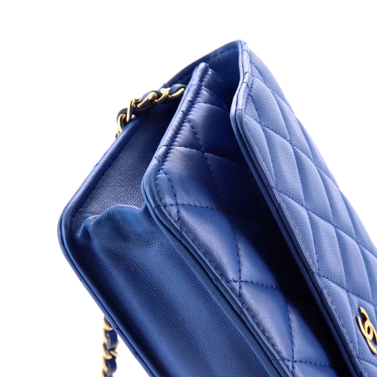 Wallet on Chain Quilted Lambskin - Deep Luxury