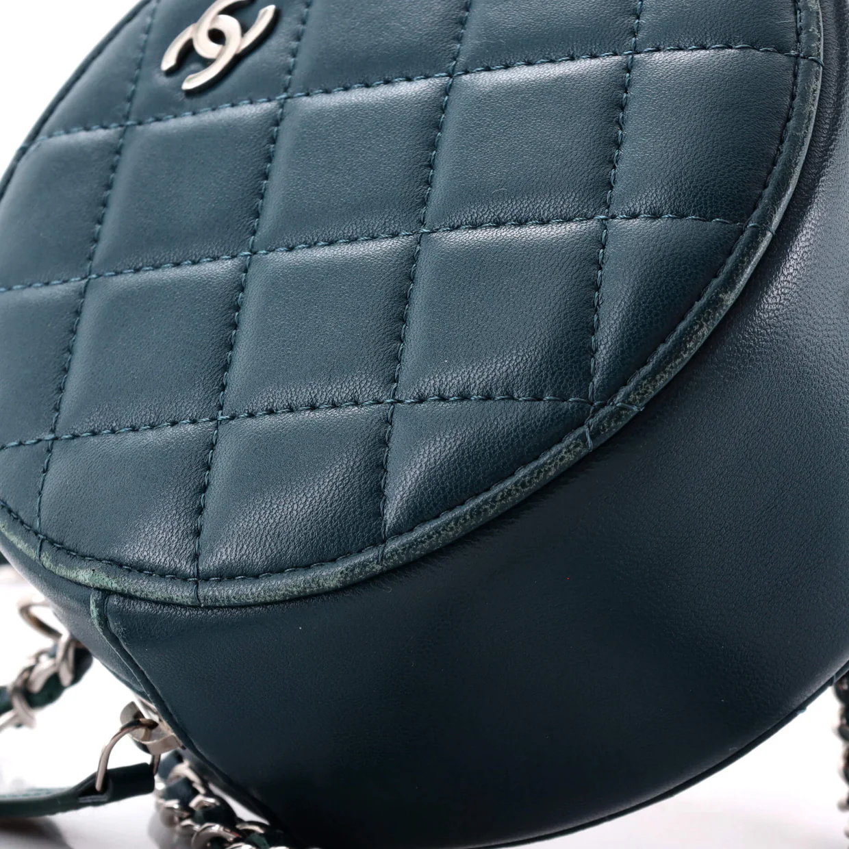 Round Clutch with Chain Quilted Lambskin Mini - Deep Luxury