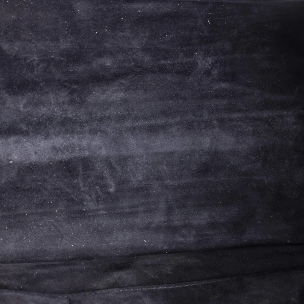 Essential Tote Archicannage Quilt Calfskin Large - Deep Luxury