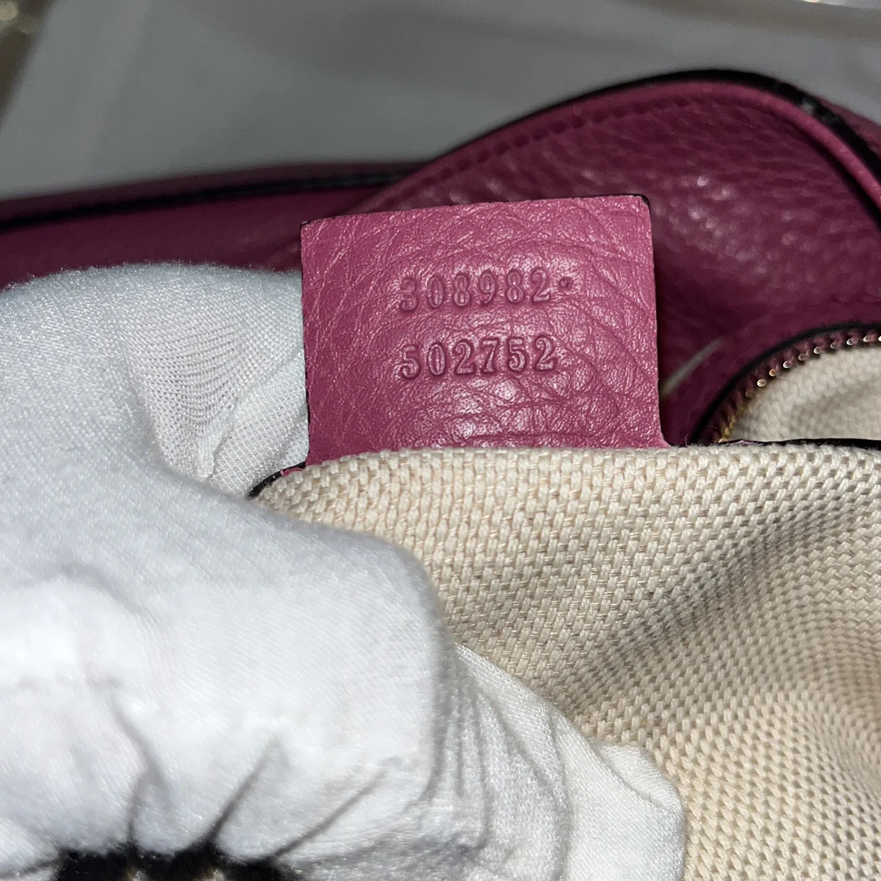 Soho Chain Strap Shoulder Bag Leather Medium - Deep Luxury