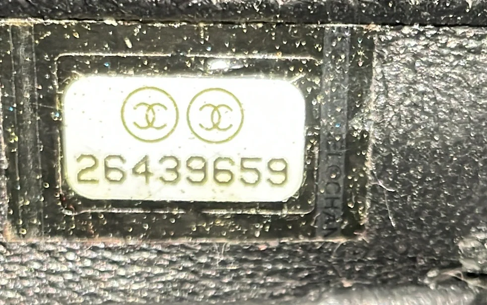 Filigree Vanity Case Quilted Caviar Large - Deep Luxury