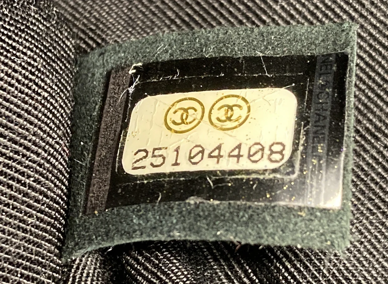 Boy Flap Bag Quilted Caviar Old Medium - Deep Luxury