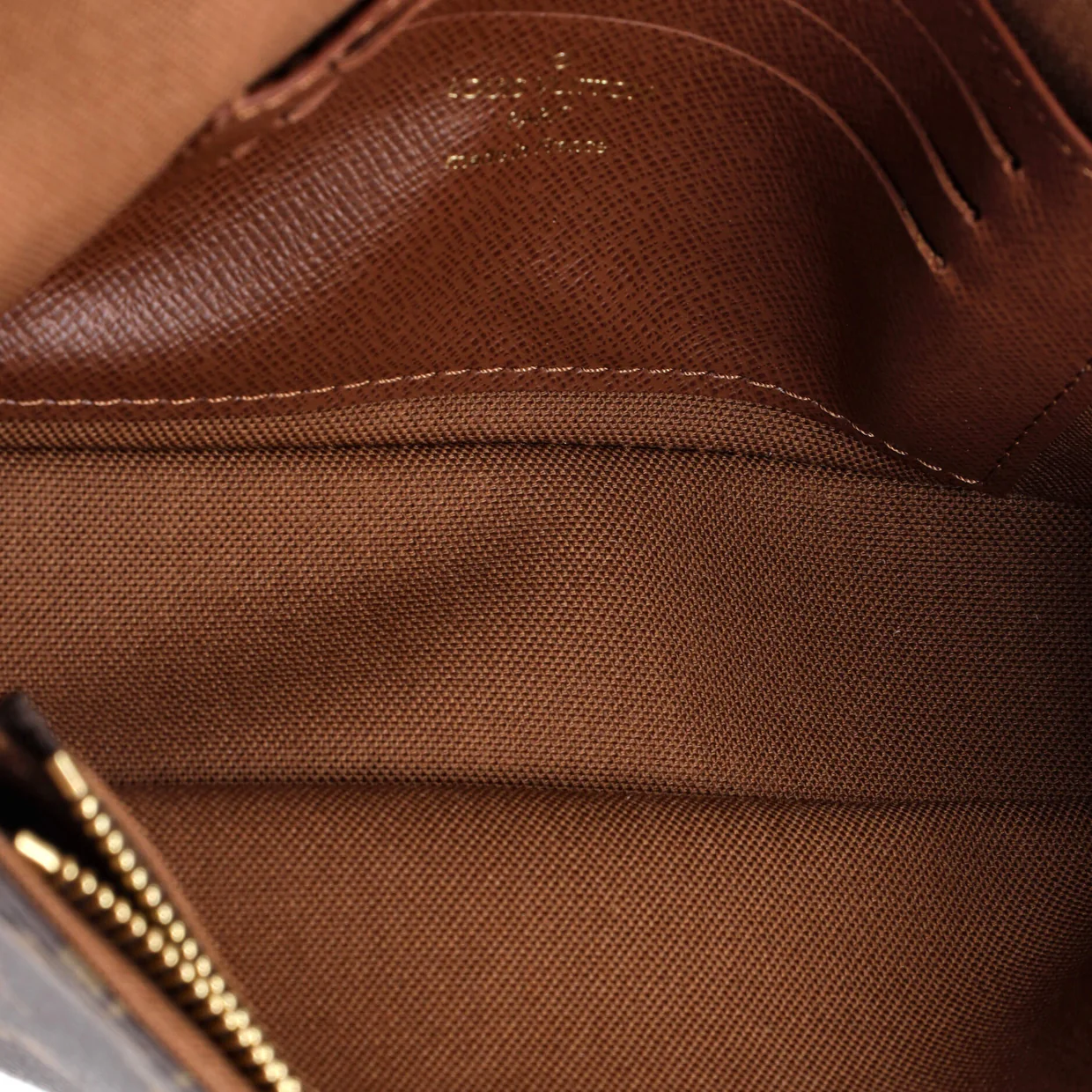 Ivy Wallet on Chain Monogram Canvas - Deep Luxury