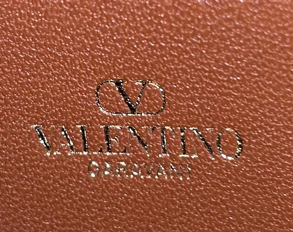 VLogo Pouf Bucket Bag Leather Mini - Deep Luxury