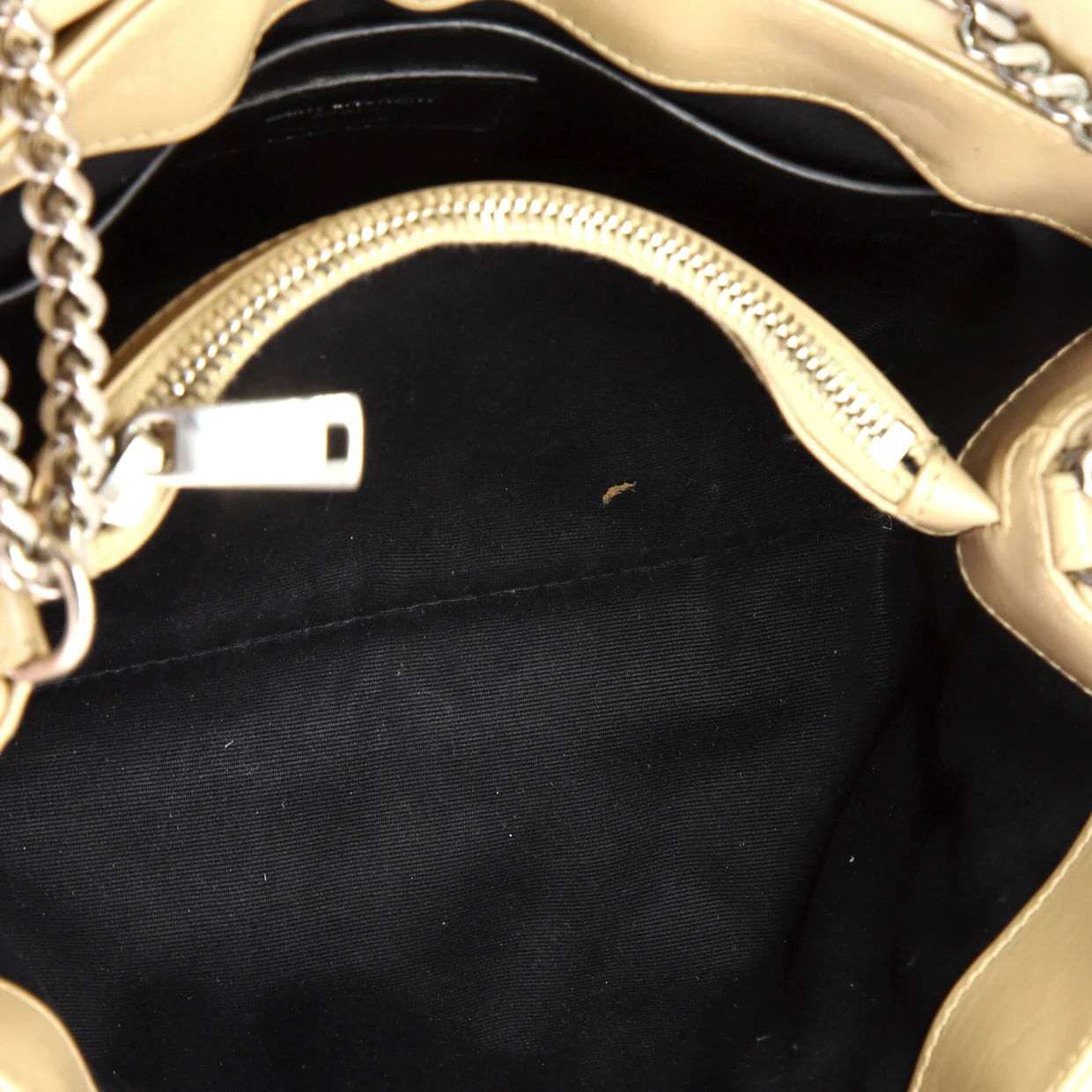 Loulou Shoulder Bag Matelasse Chevron Leather Small - Deep Luxury