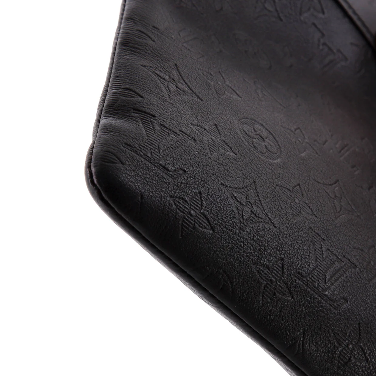 Discovery Pochette Monogram Shadow Leather GM - Deep Luxury