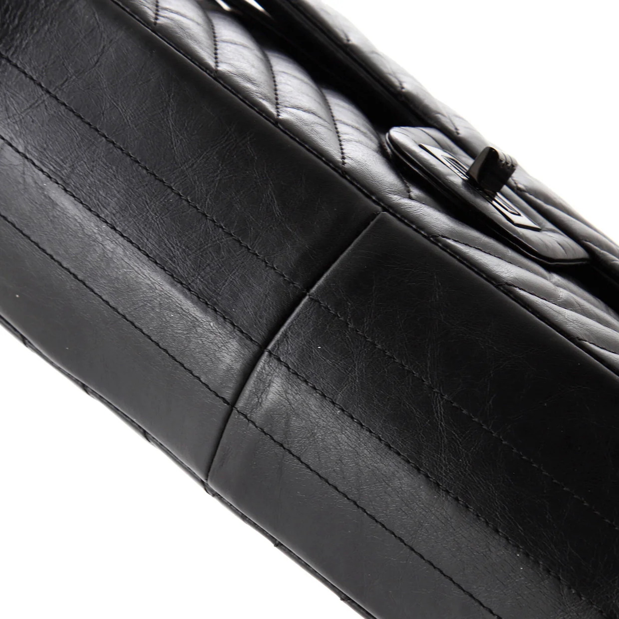 So Black Reissue 2.55 Flap Bag Chevron Aged Calfskin 226 - Deep Luxury