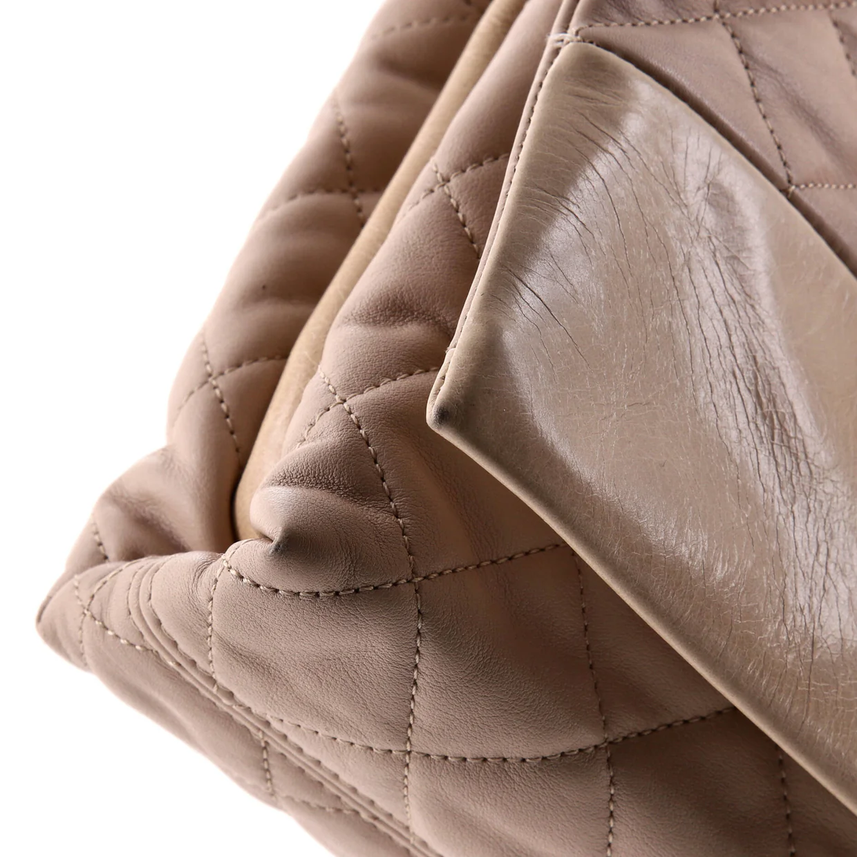 Soft Elegance Flap Bag Quilted Distressed Calfskin Jumbo - Deep Luxury