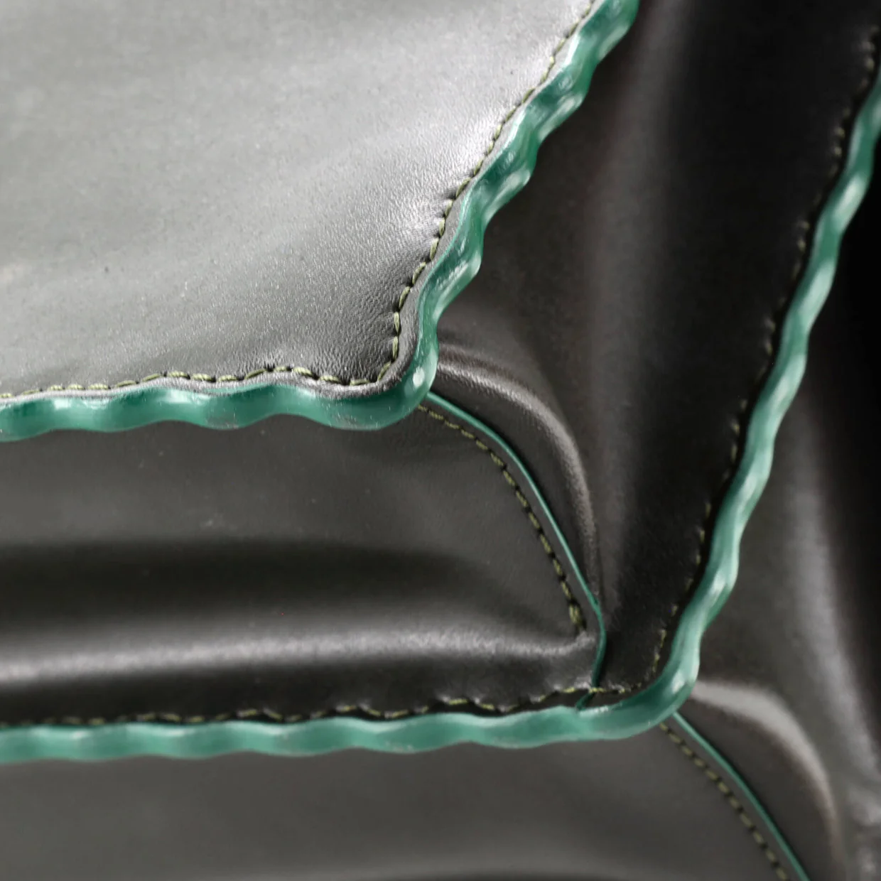 Flowerland Kan I Bag Embellished Leather Medium - Deep Luxury