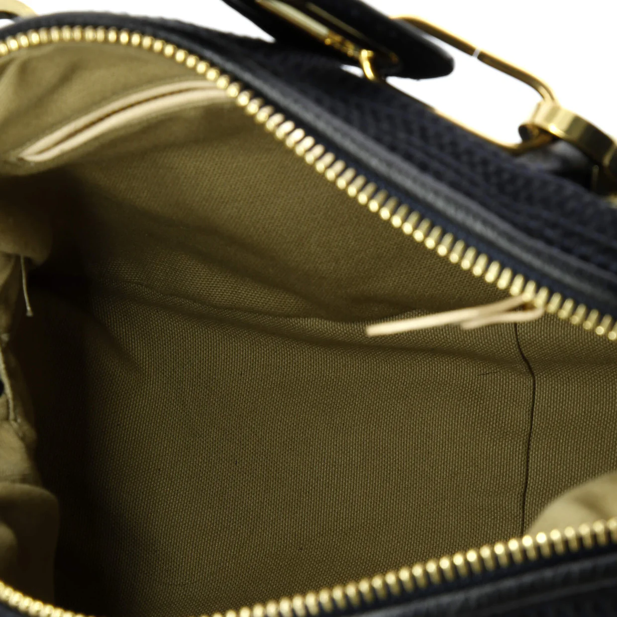 Paraty Top Handle Bag Leather Medium - Deep Luxury