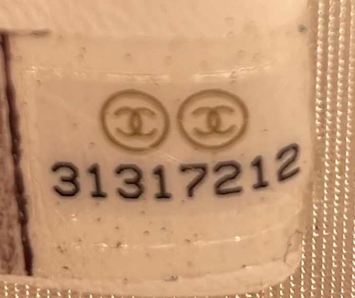 CC Round Vanity Case with Chain Quilted Lambskin Mini - Deep Luxury